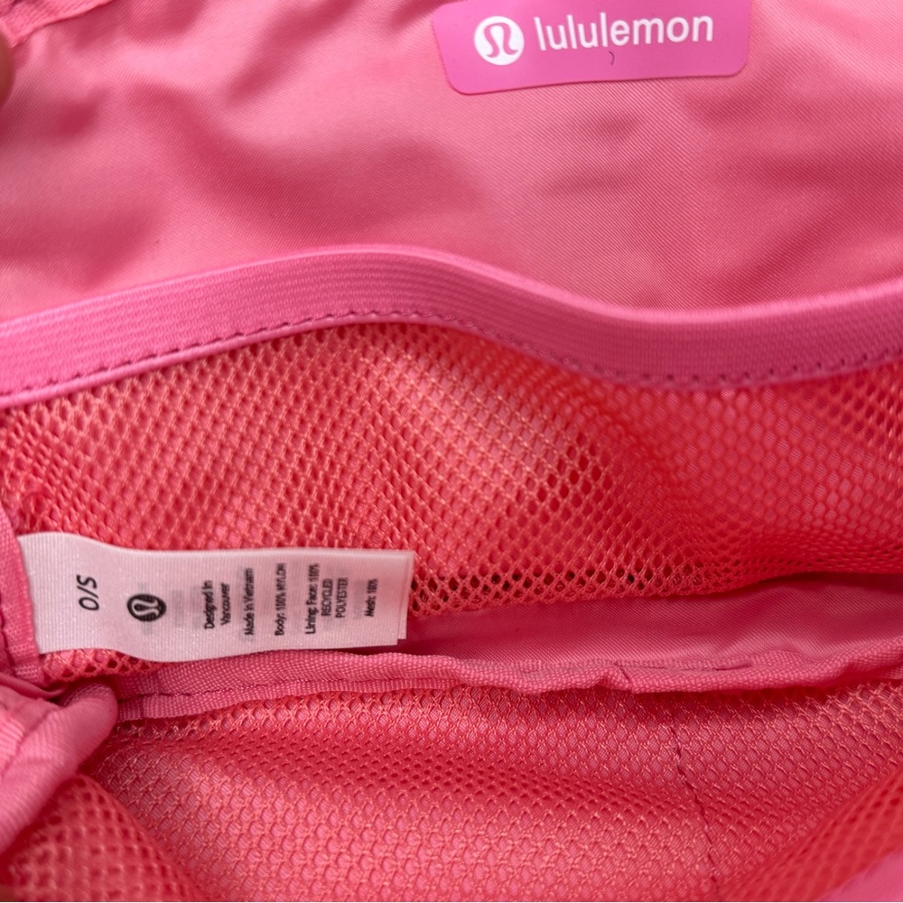 NWT Everywhere Belt Bag 1L - Sakura pink - Picture 4 of 6
